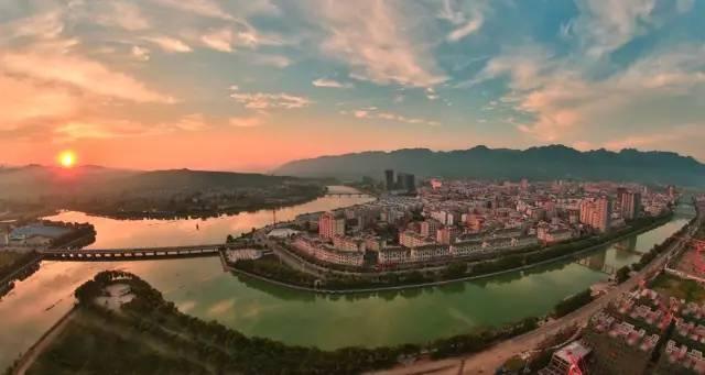 房縣最新房?jī)r(jià),房縣最新房?jī)r(jià)與家的溫暖故事