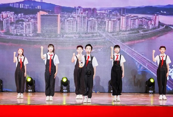 文化與時尚交融,最新廣場舞曲引領2024風尚