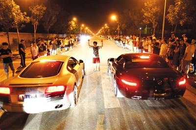 新疆車禍最新消息，探索自然美景不受阻礙