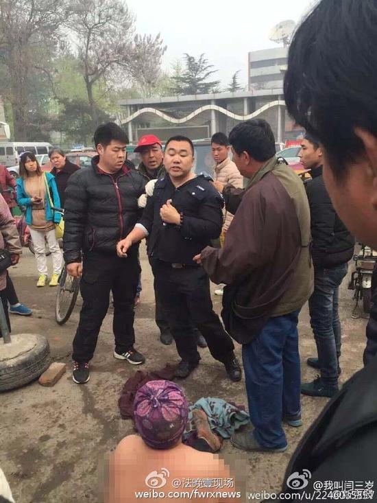 濟(jì)南城管打人事件深度解析與反思，反思背后的社會(huì)問(wèn)題與應(yīng)對(duì)之道