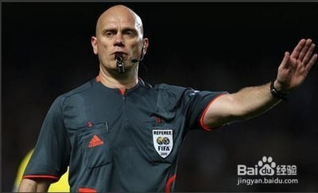 最新足球裁判手勢(shì)圖解，小裁判的日常趣事與友情紐帶，揭秘足球裁判手勢(shì)的魅力