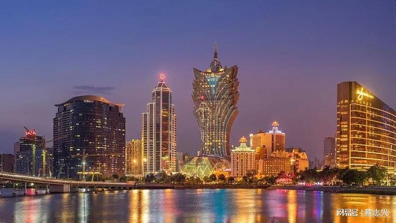 澳門(mén)今晚九點(diǎn)30分開(kāi)獎(jiǎng),最新碎析解釋說(shuō)法_FFP83.303薪火相傳版