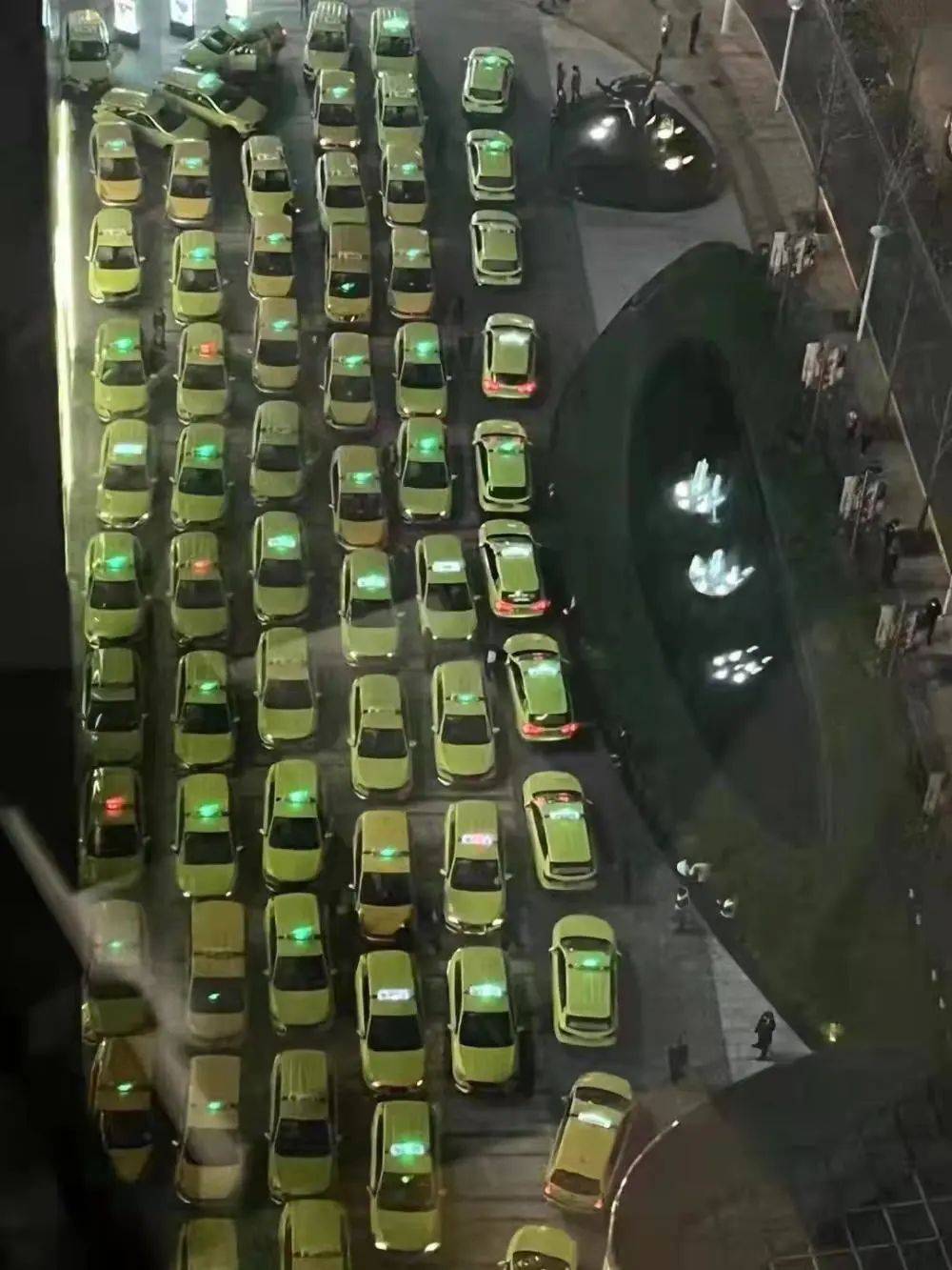 澳門王中王100%期期準(zhǔn)確,數(shù)據(jù)解析引導(dǎo)_流線型版15.938