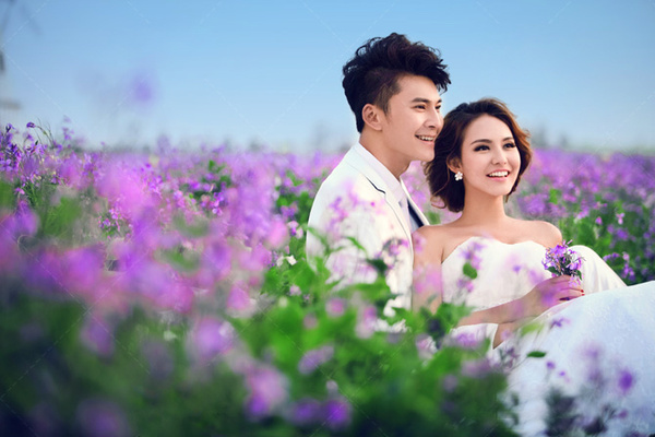 秋霞最新婚,秋霞最新婚，一場(chǎng)自然美景的探索之旅