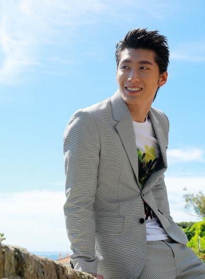 揭秘演員張博背后的神秘愛(ài)情故事，與妻子的娛樂(lè)圈愛(ài)情故事曝光