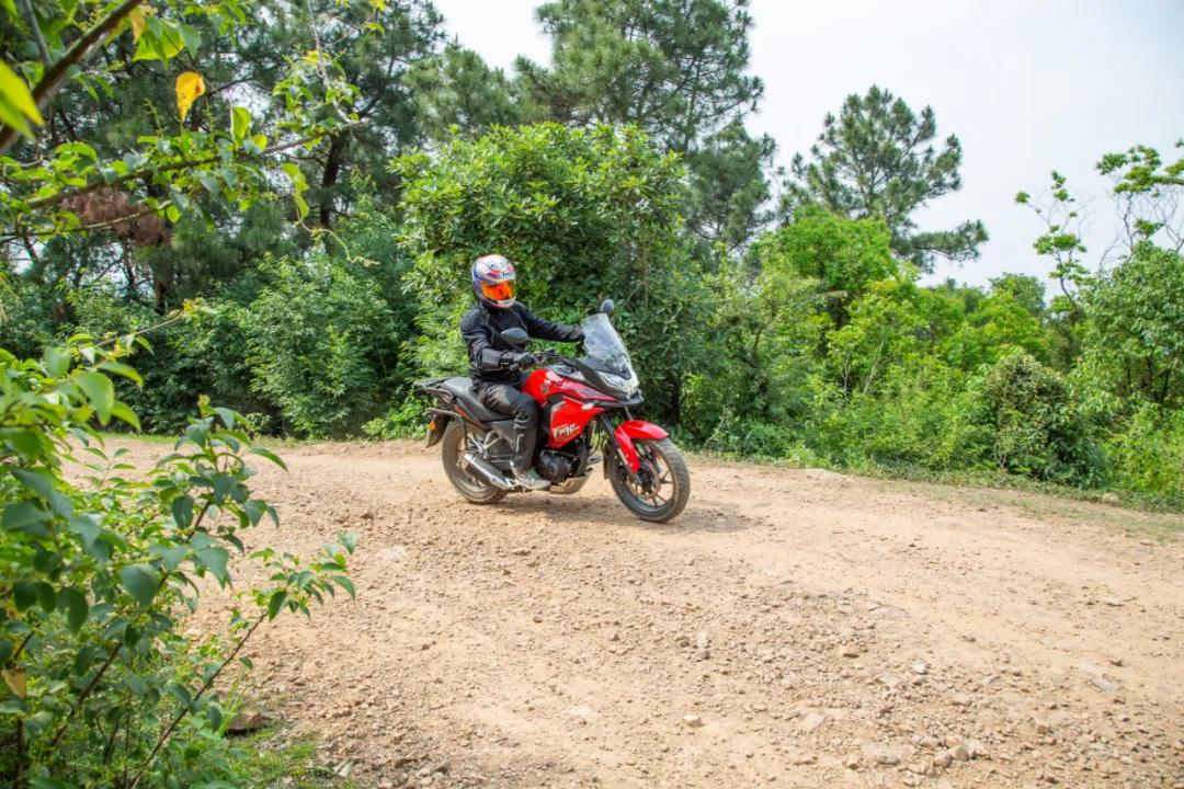 最新本田X車款評(píng)測(cè)，小巷深處的駕駛體驗(yàn)之選