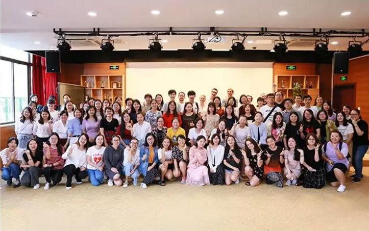 交大昂立引領(lǐng)科技創(chuàng)新，塑造未來(lái)教育新模式，最新動(dòng)態(tài)揭秘