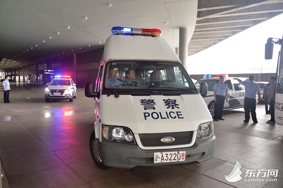 最新小額詐騙動(dòng)態(tài)揭秘，小巷深處的神秘特色小店警惕詐騙風(fēng)險(xiǎn)