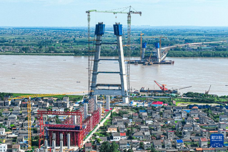 長(zhǎng)江百里洲大橋最新進(jìn)展，連接未來的橋梁，成就夢(mèng)想的翅膀