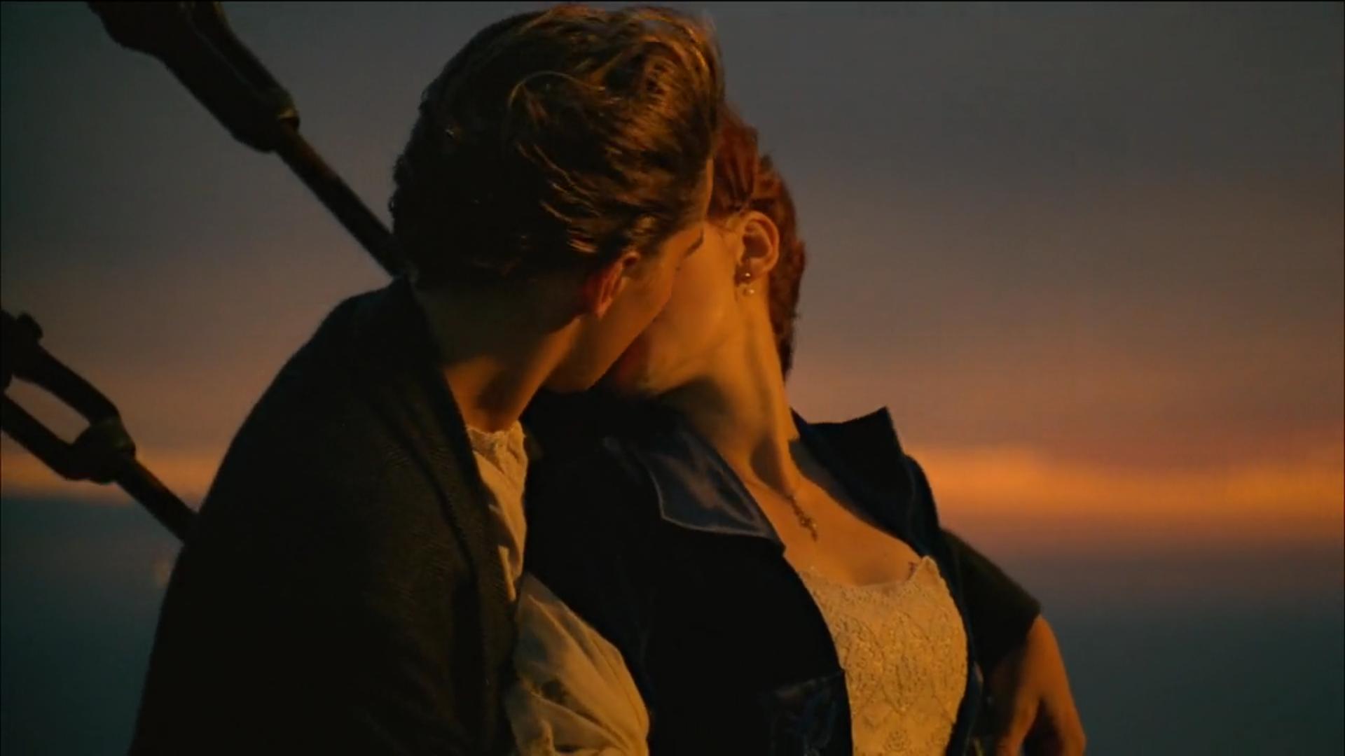 最新浪漫電影，愛(ài)的光影交織之旅