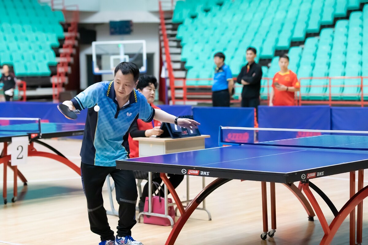 乒乓球比賽，小巷中的精彩乒乓秘境與激烈對決