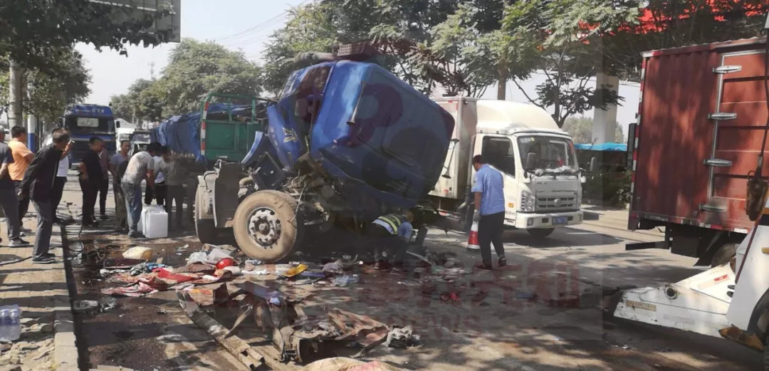 唐山車(chē)禍最新進(jìn)展，今日事故更新????悲痛消息持續(xù)更新中