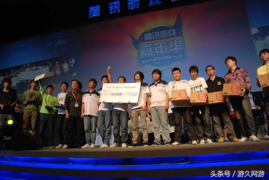 重溫經(jīng)典瞬間，回顧CF白鯊在2009年的比賽風采