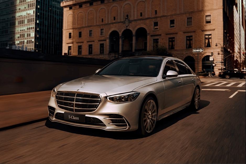 奔馳新款車型圖集，與自然美景的邂逅之旅