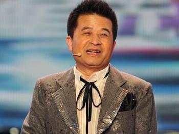 央視老畢最新動態(tài)揭秘，小巷深處的特色小店探秘之旅