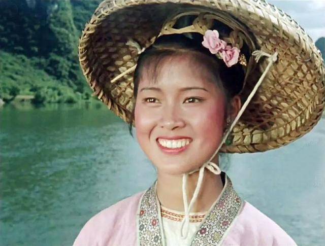 劉三姐電影，展現(xiàn)變化、自信與成就的力量傳奇之旅