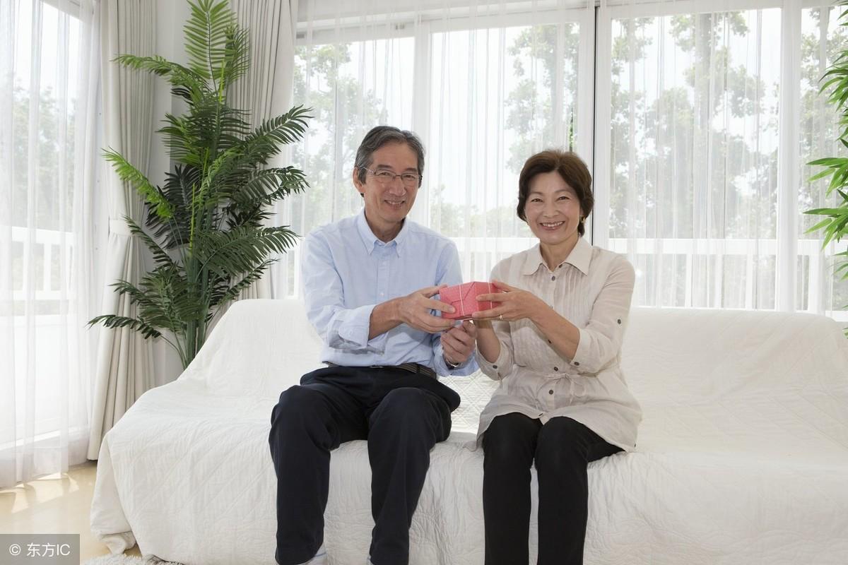 最新挖雞眼視頻，小巷深處的獨特挖雞眼之旅探索