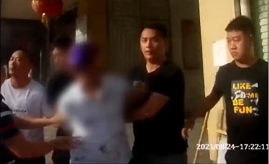 高科技引領(lǐng)偷窺新潮流，最新偷窺視頻獨家呈現(xiàn)