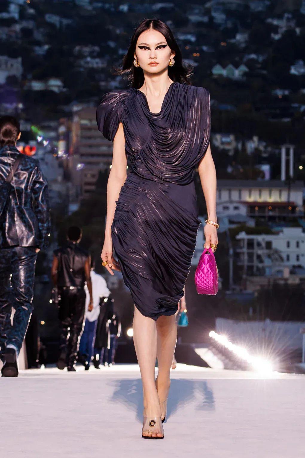 最新時(shí)尚秀，小巷中的隱秘時(shí)尚寶藏