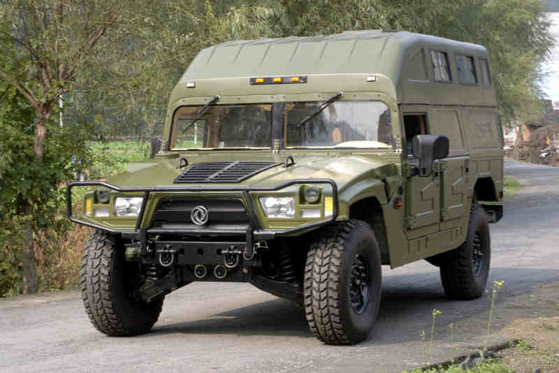 東風(fēng)最新軍車(chē)震撼登場(chǎng)，展現(xiàn)雄姿！