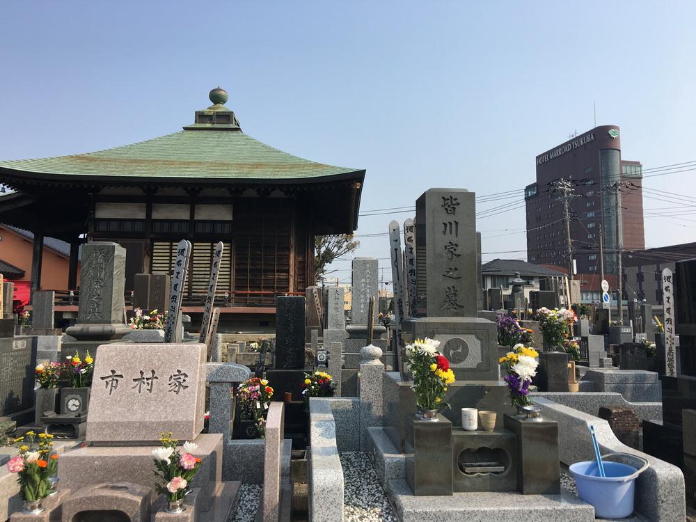 最新墓地圖片與小徑特色小店，探尋安寧之地的獨(dú)特韻味