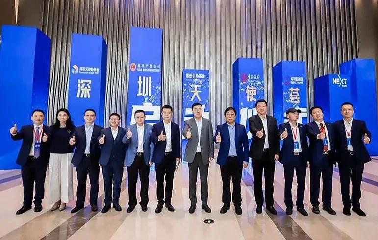 探索小巷獨(dú)特風(fēng)情小店，最新租房信息一網(wǎng)打盡！