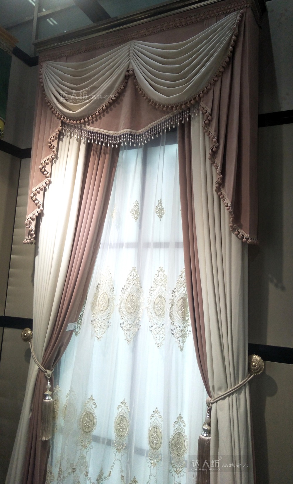 最新窗幔款式圖片，時尚與歷史的完美交融