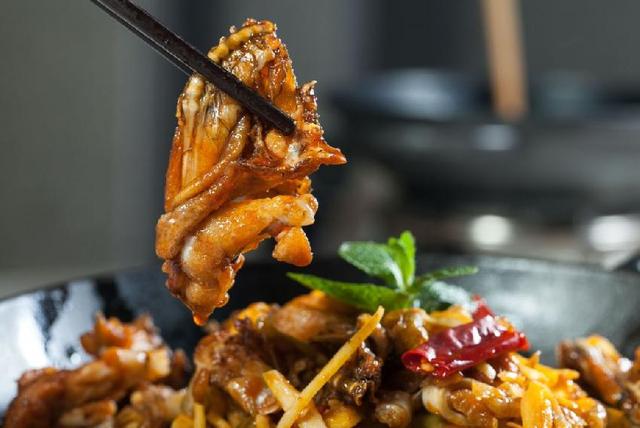 廣東牛蛙最新價(jià)格及自然美景旅行探索