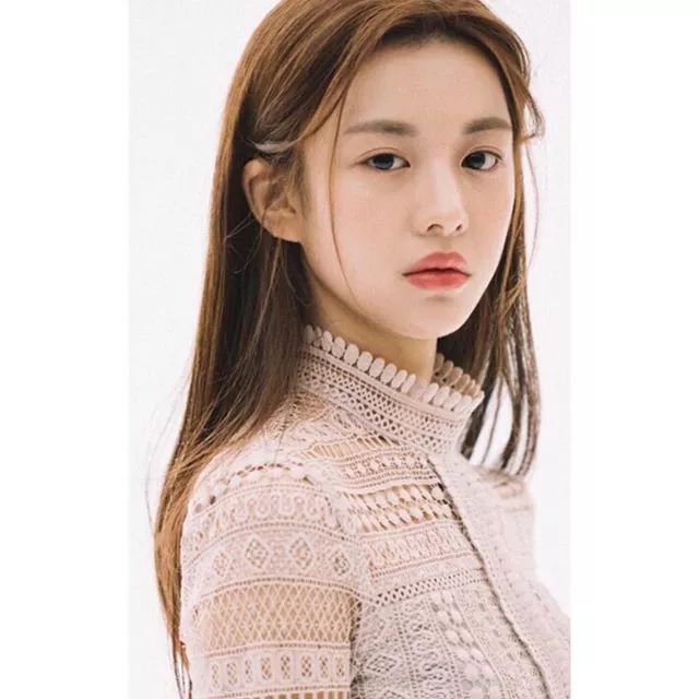 全智賢最新Instagram動(dòng)態(tài)，自然之旅探索內(nèi)心平和之美