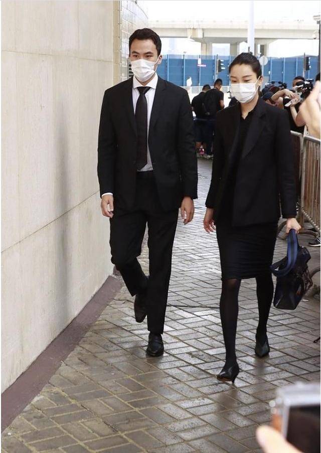 齊嬌最新時(shí)尚風(fēng)采，潮流魅力一覽無(wú)余