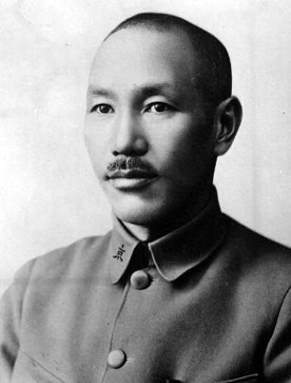 權(quán)力風(fēng)云掀起熱議風(fēng)暴，最新動(dòng)態(tài)引領(lǐng)討論潮流