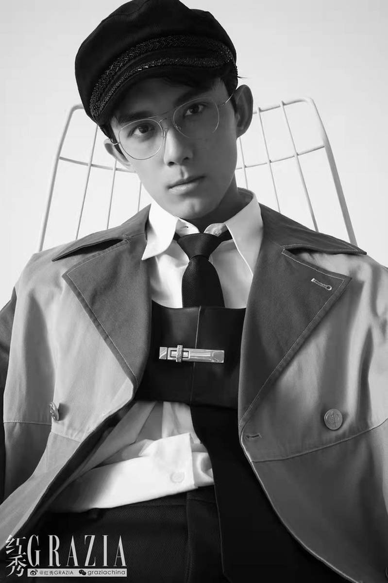 吳磊最新雜志封面，熱血少年的魅力無(wú)限風(fēng)采