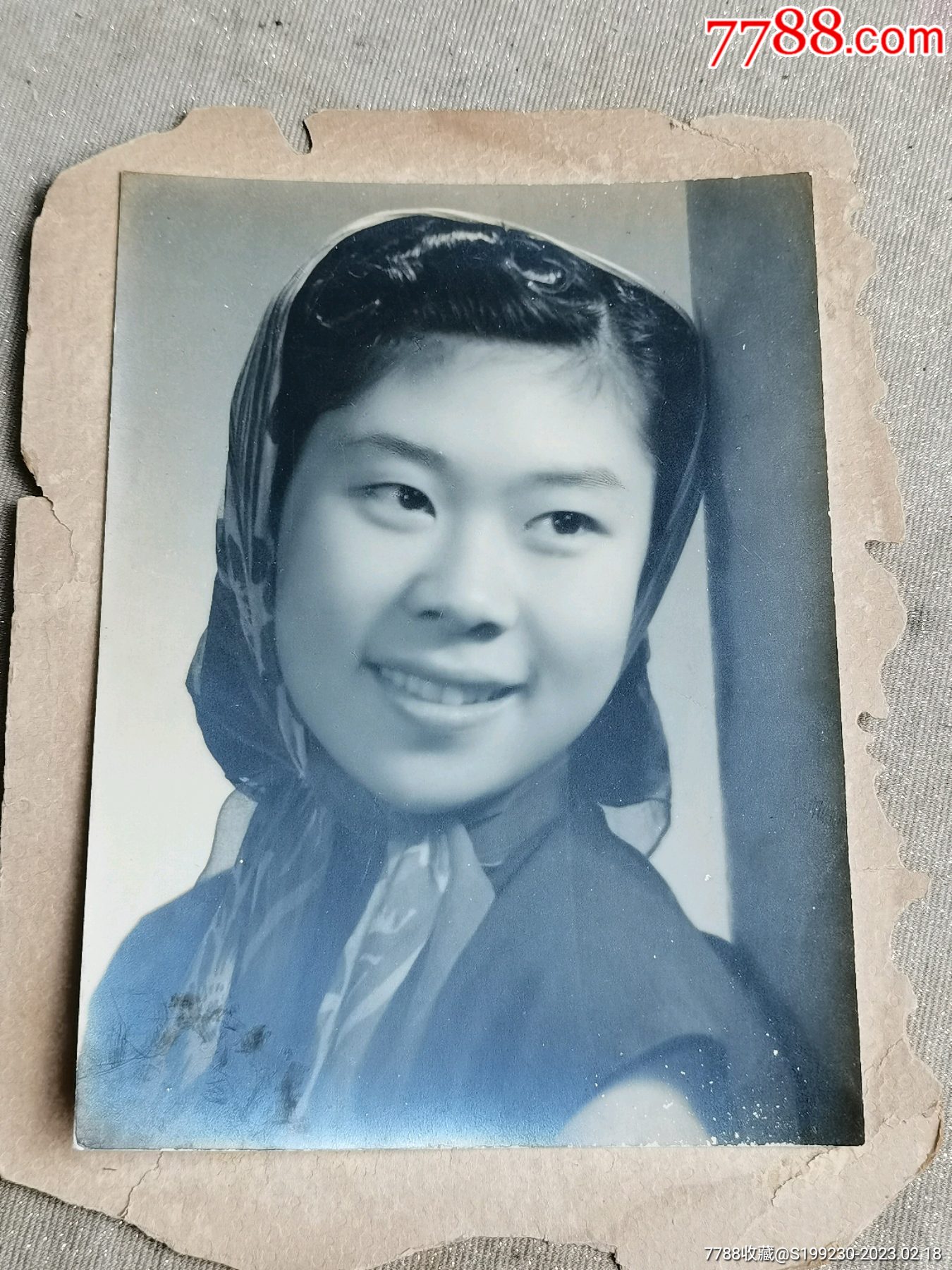 美女老照片的魅力，歷久彌新，時光見證美麗風采