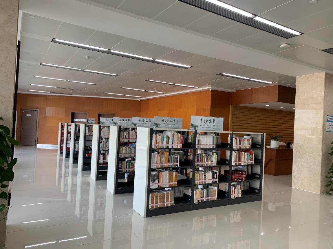 何頓最新作品，引領(lǐng)你進入獨特的文學之旅