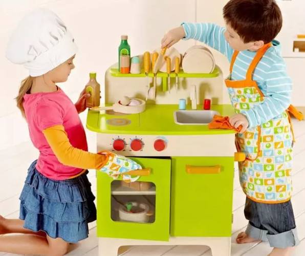 小女孩最新玩具趨勢與選擇探討，時尚之選揭秘